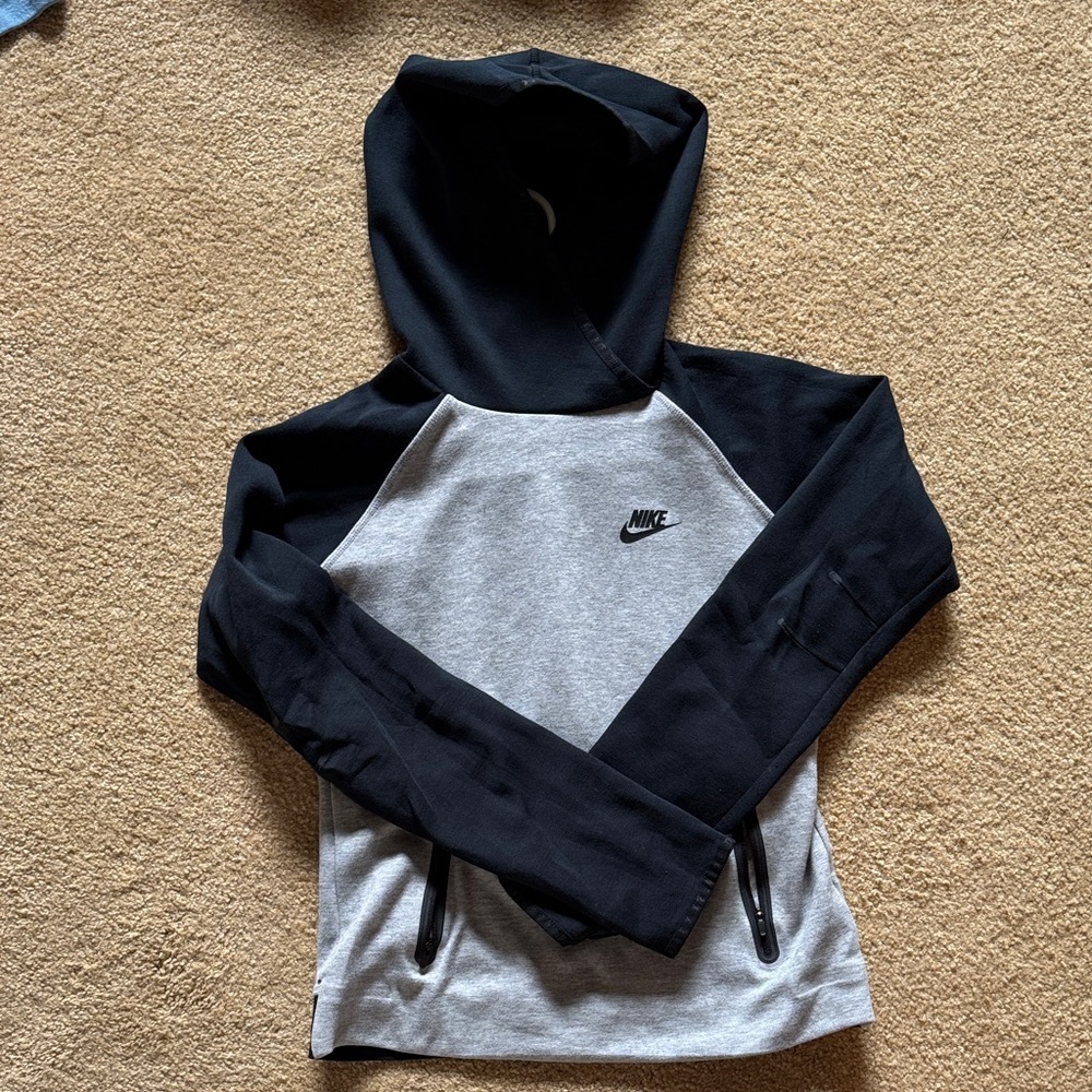 Nike Women's Size Small Hoodie - Picture 5 of 5